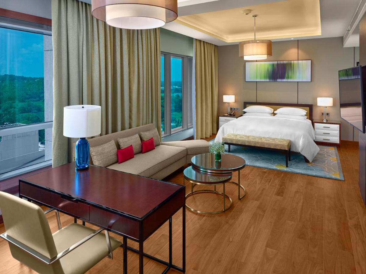 Отель Hyatt Regency Thrissur Экстерьер фото